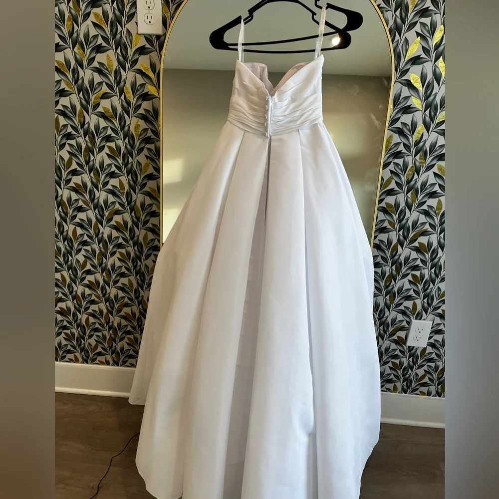 David's Bridal White Strapless Wedding Dress - Picture 5 of 8